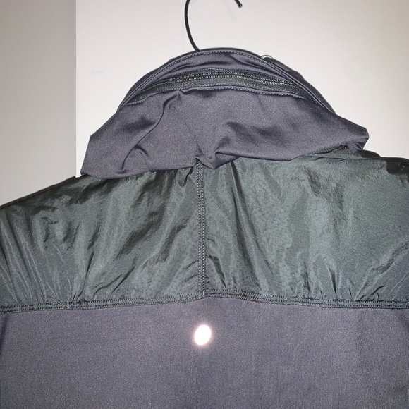 Lulu lemon Jacket - Picture 4 of 6